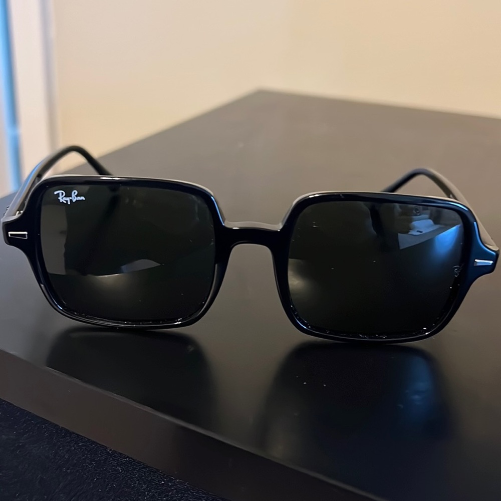 Ray-Ban Sunglasses